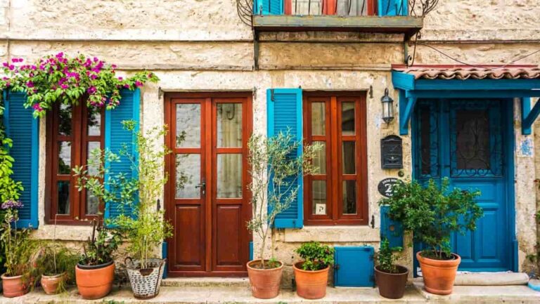 How Much Does a House Cost in France? [2023]