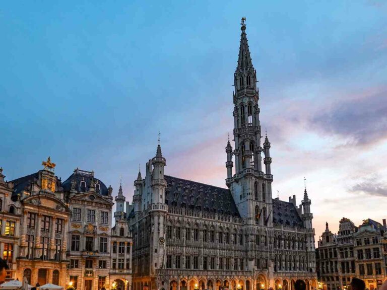What Is a Good Salary in Brussels, Belgium?