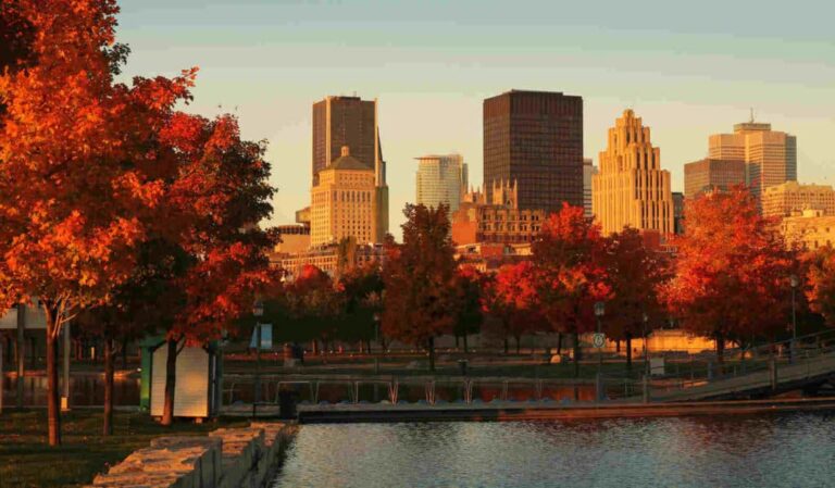 What Is A Good Salary in Montreal in 2023?