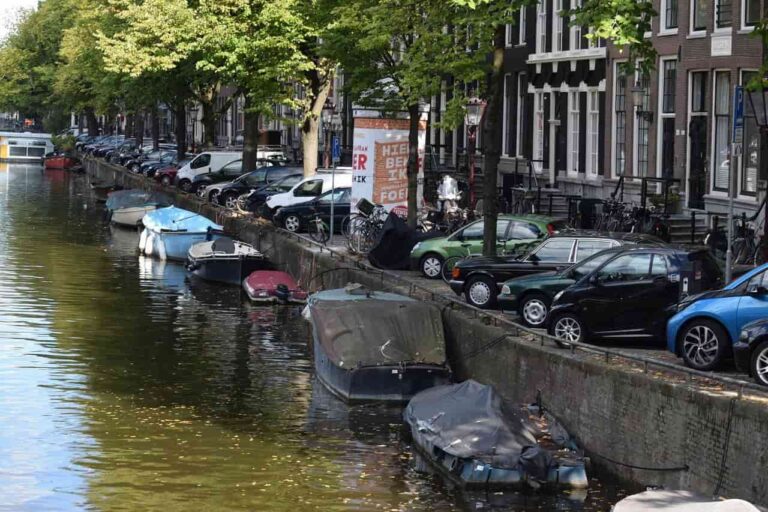 Can a Foreigner Buy a Car in the Netherlands?