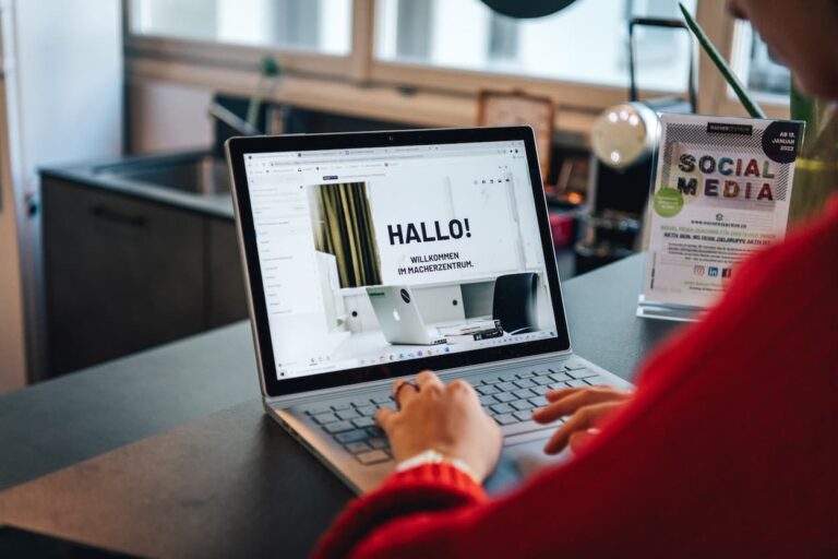 Getting a Job in Switzerland Without Speaking German