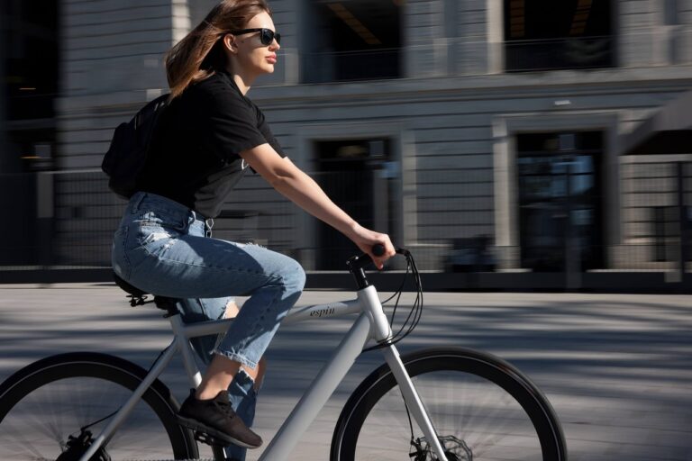 9 Best Hybrid Bikes Under $1000 of 2023