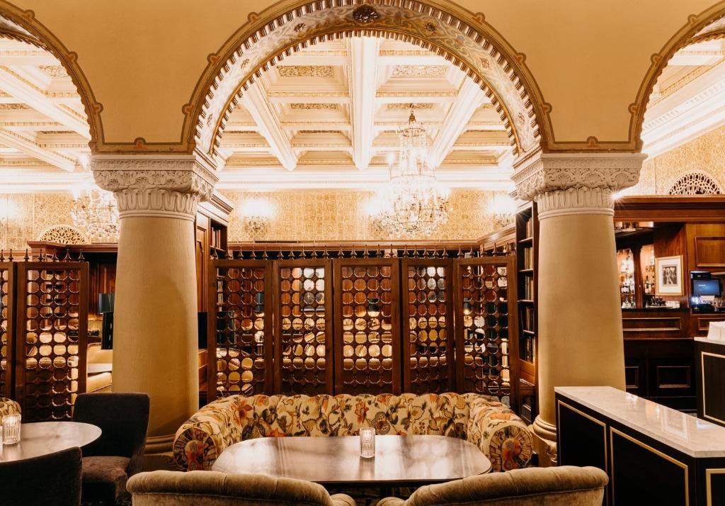 The elegant Hotel Bristol lounge