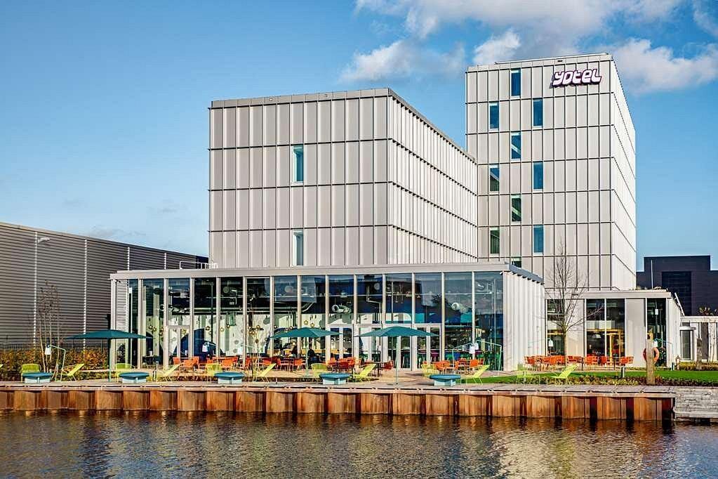 YOTEL Amsterdam front facade